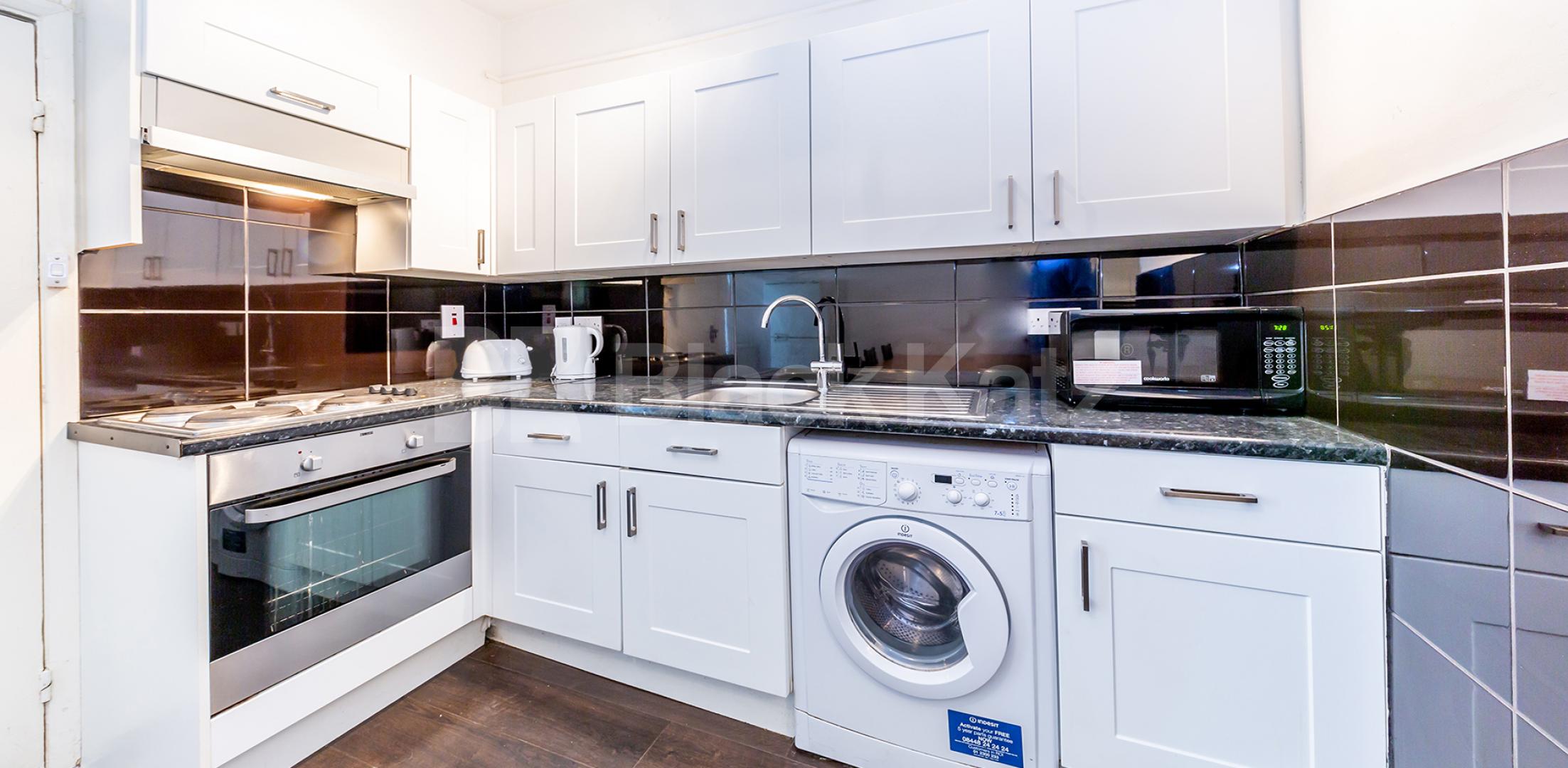 Perfect for students at ucl, soas , central zone 1 location Goodge Street, Tottenham Court Road